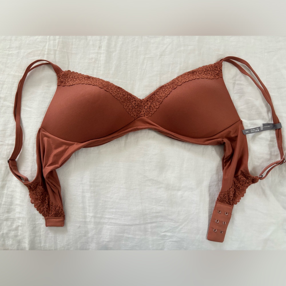 Brand new! Aerie Real Sunnie Wireless Lightly Lined Bra!